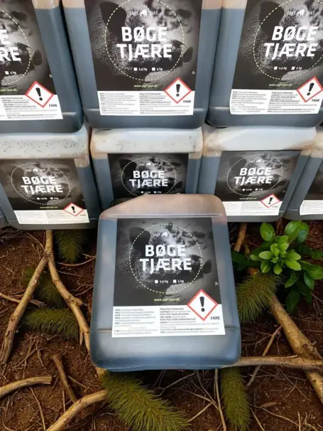 Tjära, Bok 2,5 liter dunk --- köp fler och få stor rabatt