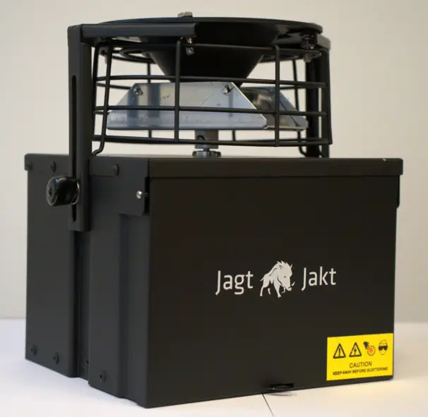 foderautomat galvaniserad och lackerad 12v