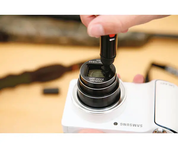 Linsrengörare med borste