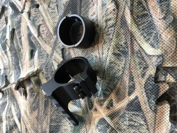 fäste för lampa till dagkikare