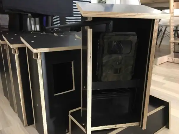 Viltkamerahus i trä