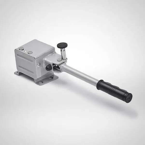 Låsfäste till viltkorg