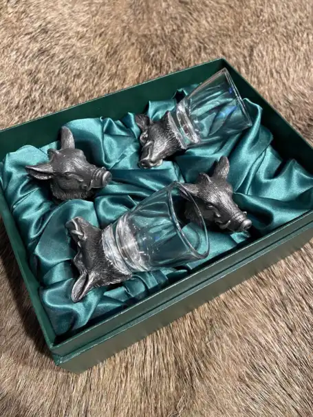 Shot- och bitterglas med vildsvinshuvud (4 glas)