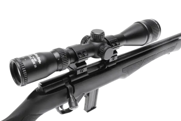 Rossi 8117 - Salongsgevärsset 17 HMR. - Mountmaster 3-9x40