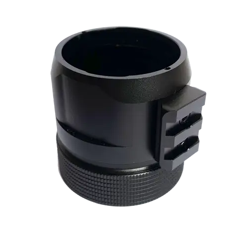 Universell adapter till Pard NV007A och V - med skena för ficklampa