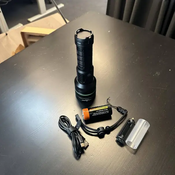 Laserficklampa 10.000LM - vitt ljus