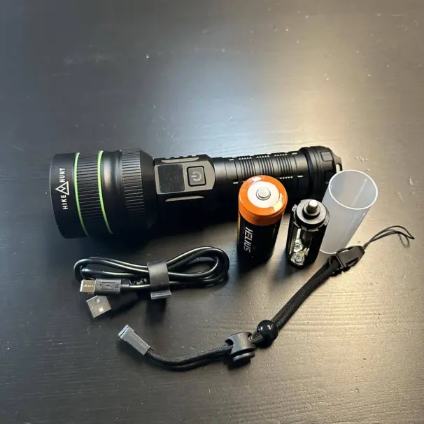 Laserficklampa 10.000LM - vitt ljus